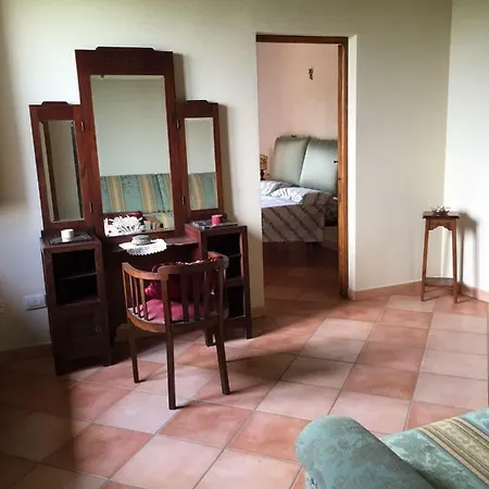 Villa Podere L'ulivo *
